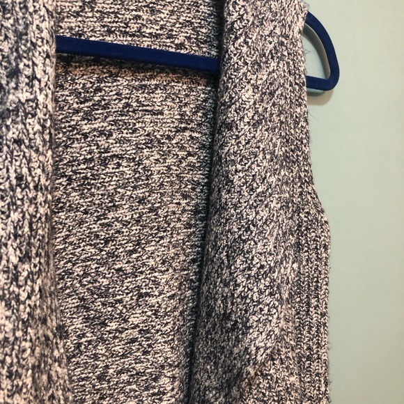 Loft Sweater Vest - Picture 5 of 9